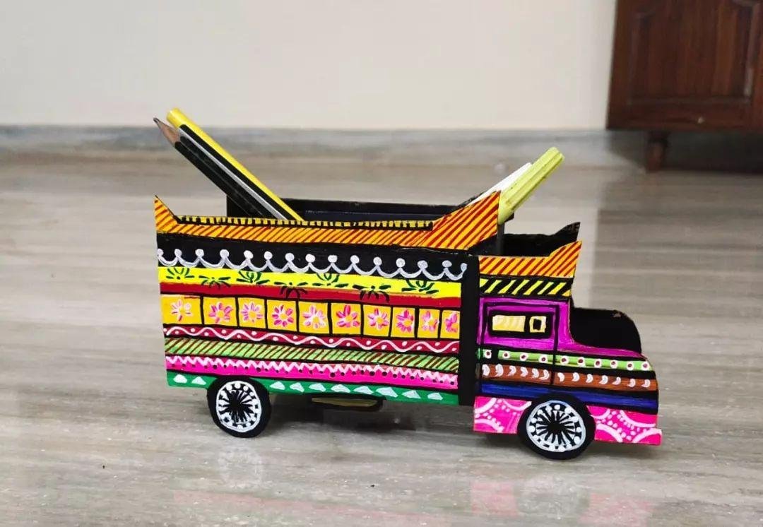 Art Out Of Waste Series 004 Truck